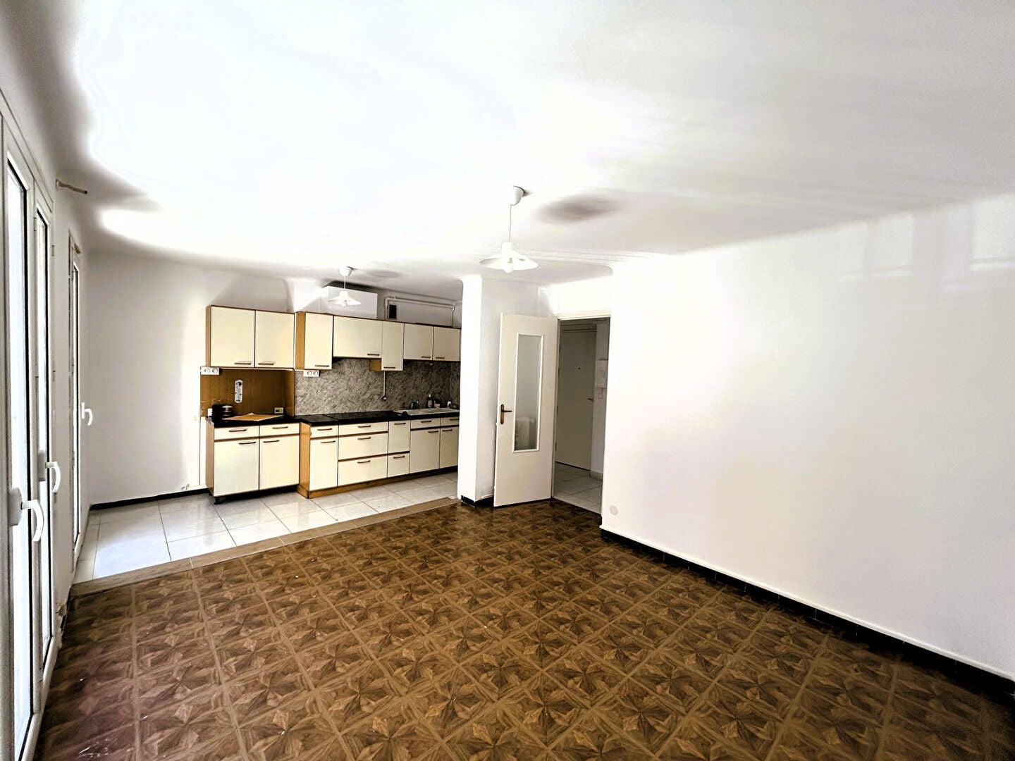 Flat Place Jean Moulin in Perpignan