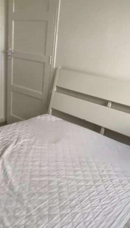 Room Sir Alexander Close in Greater London