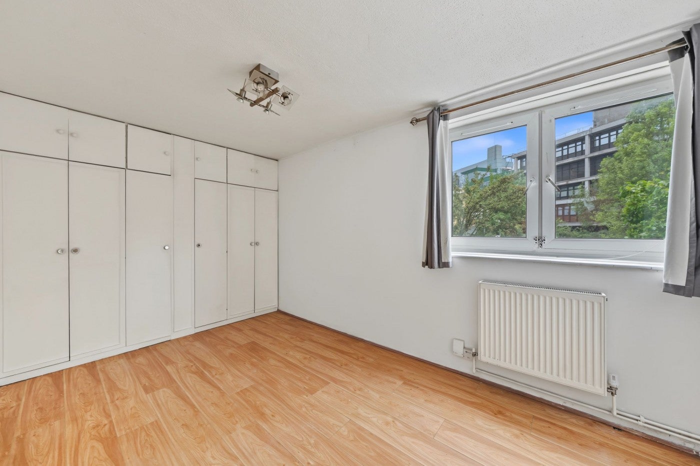 Flat Magdala Avenue in Greater London