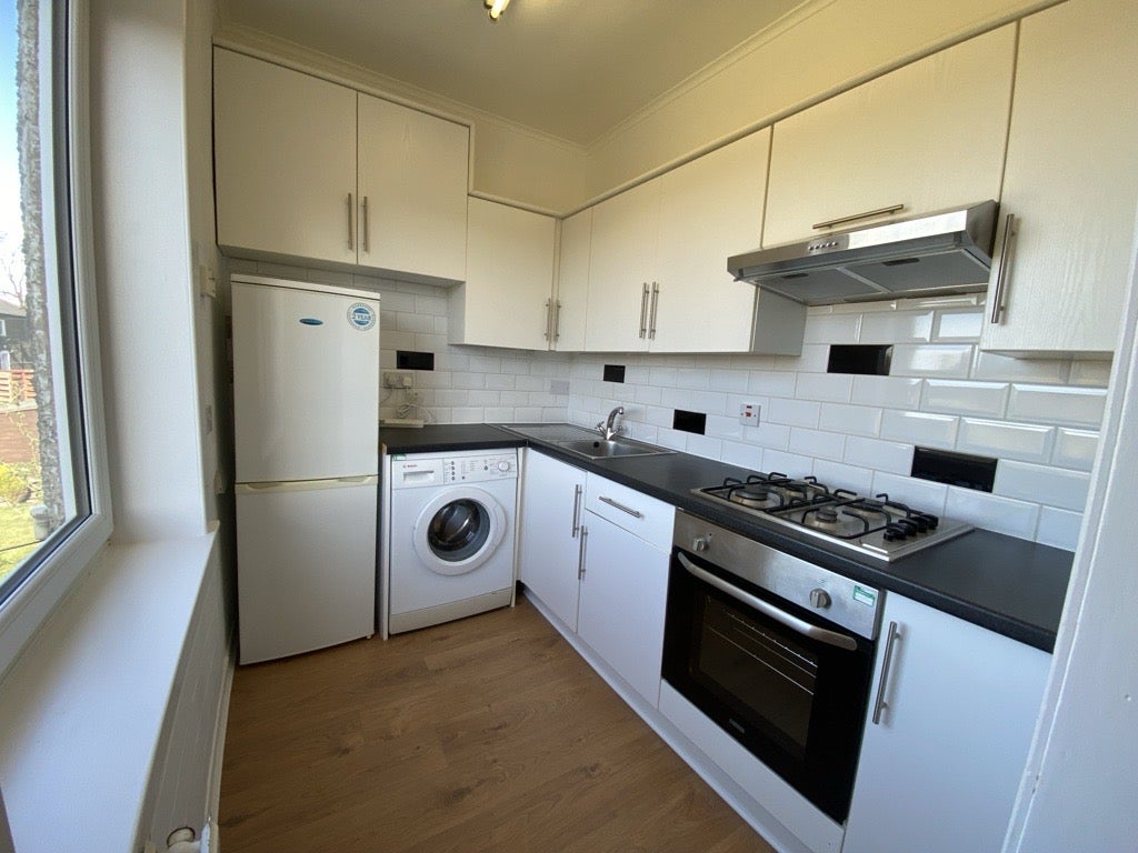 Flat Carrick Knowe Loan in City of Edinburgh
