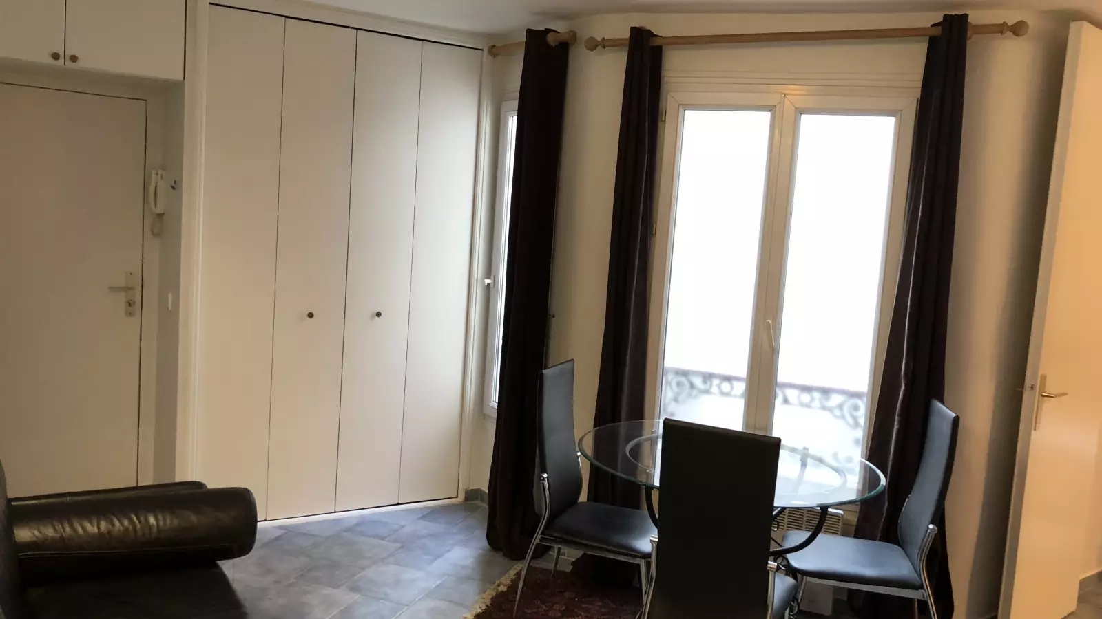 Flat Rue Suger in Paris