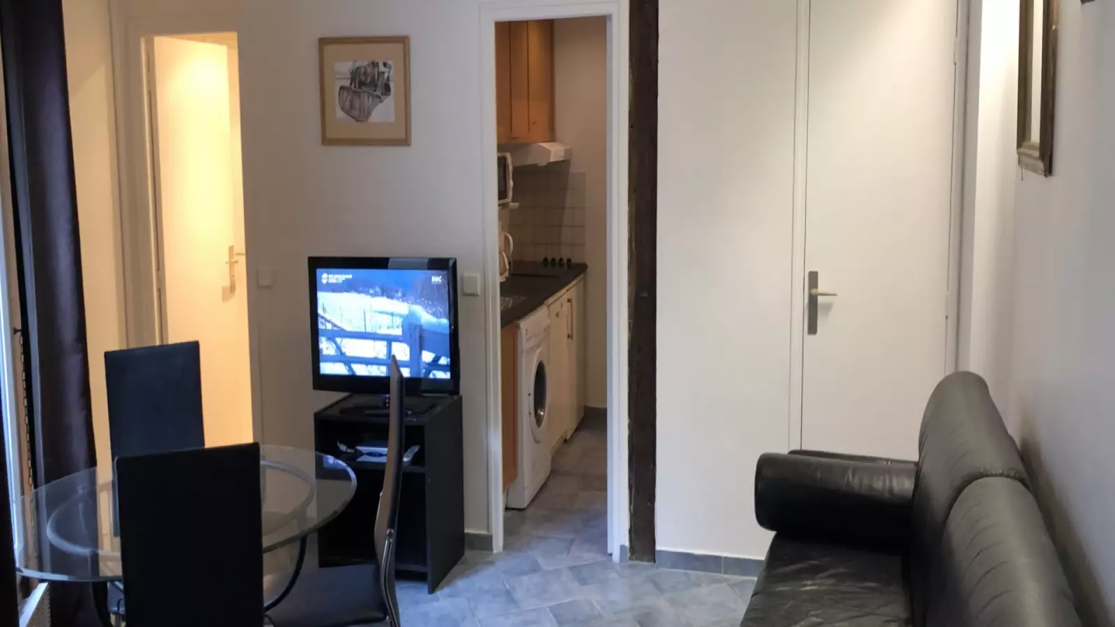 Flat Rue Suger in Paris