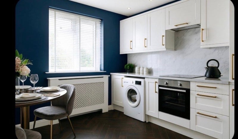Room Martindale Crescent in Manchester