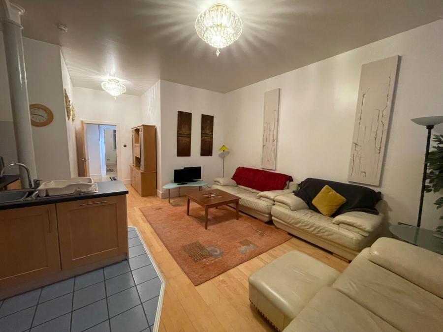 Flat Carnoustie Street in Glasgow