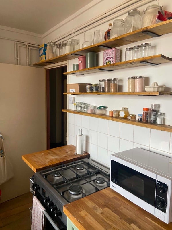 Room Aldrington Road in Greater London