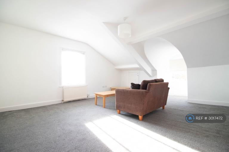 Flat Mowbray Road in Sunderland