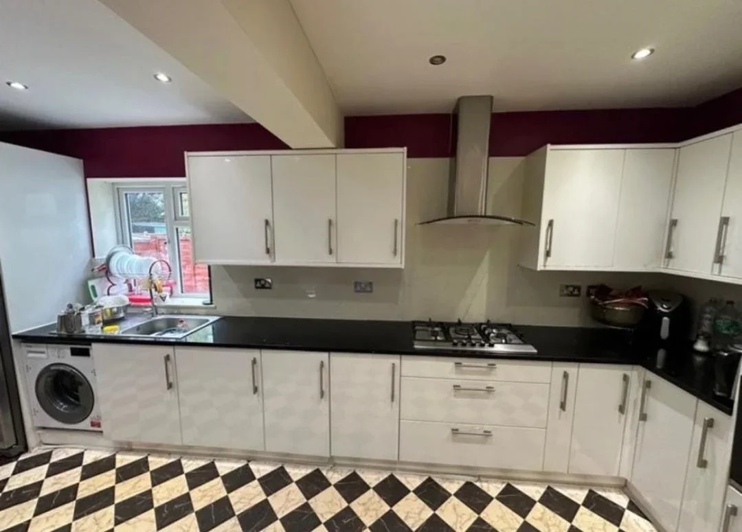 Room Allen Road in Greater London