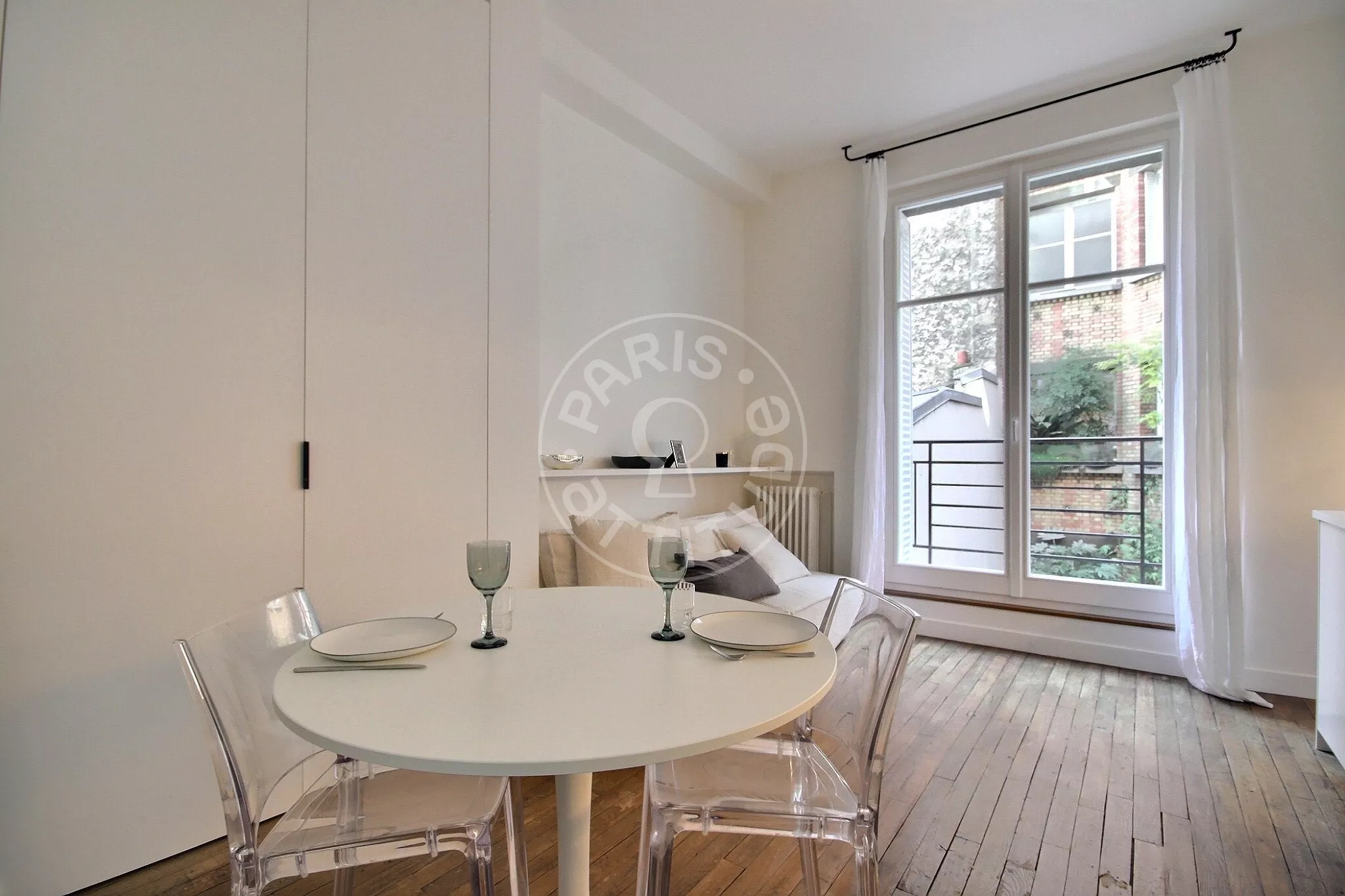 Appartement Rue de Varenne à Paris