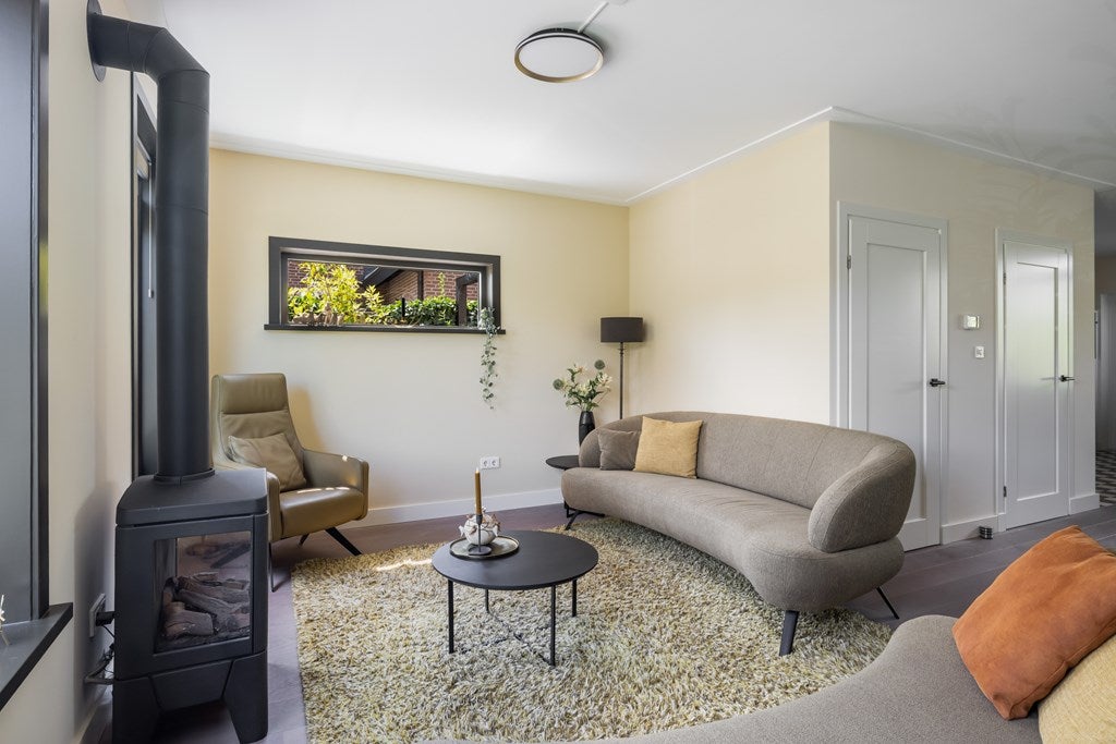 Hoekwoning te koop: Acacialaan 27, Renswoude
