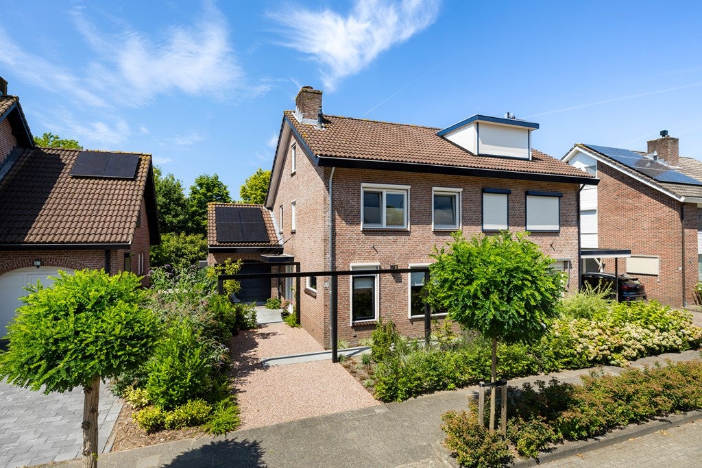 Huis Acacialaan 27 in Renswoude