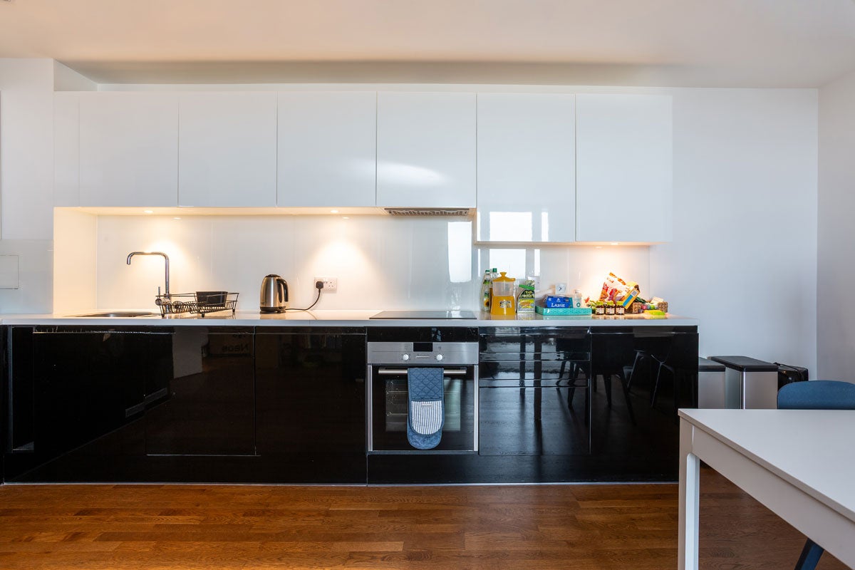 Flat Newby Place in Greater London