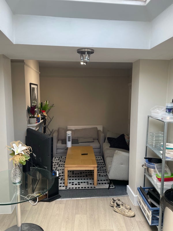 Room Hartfield Crescent in Greater London