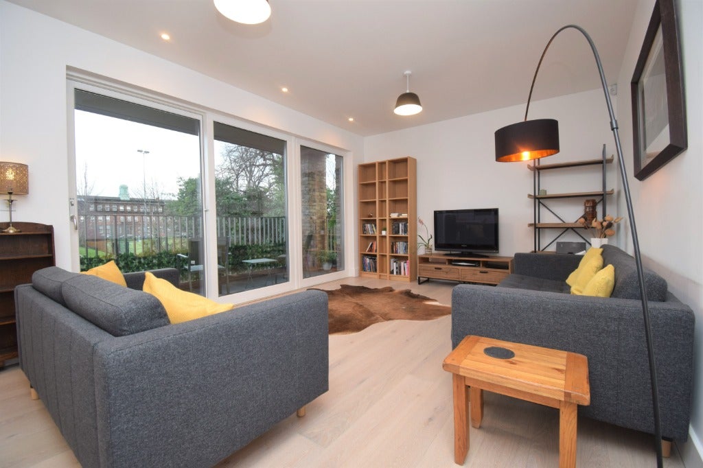 Flat Normal Avenue in Glasgow