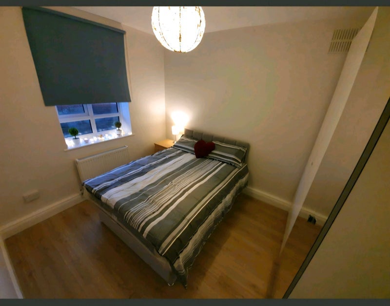 Room Lancaster Court in Greater London
