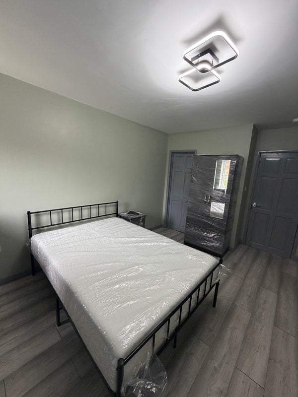 Room Crossways Road in Bristol