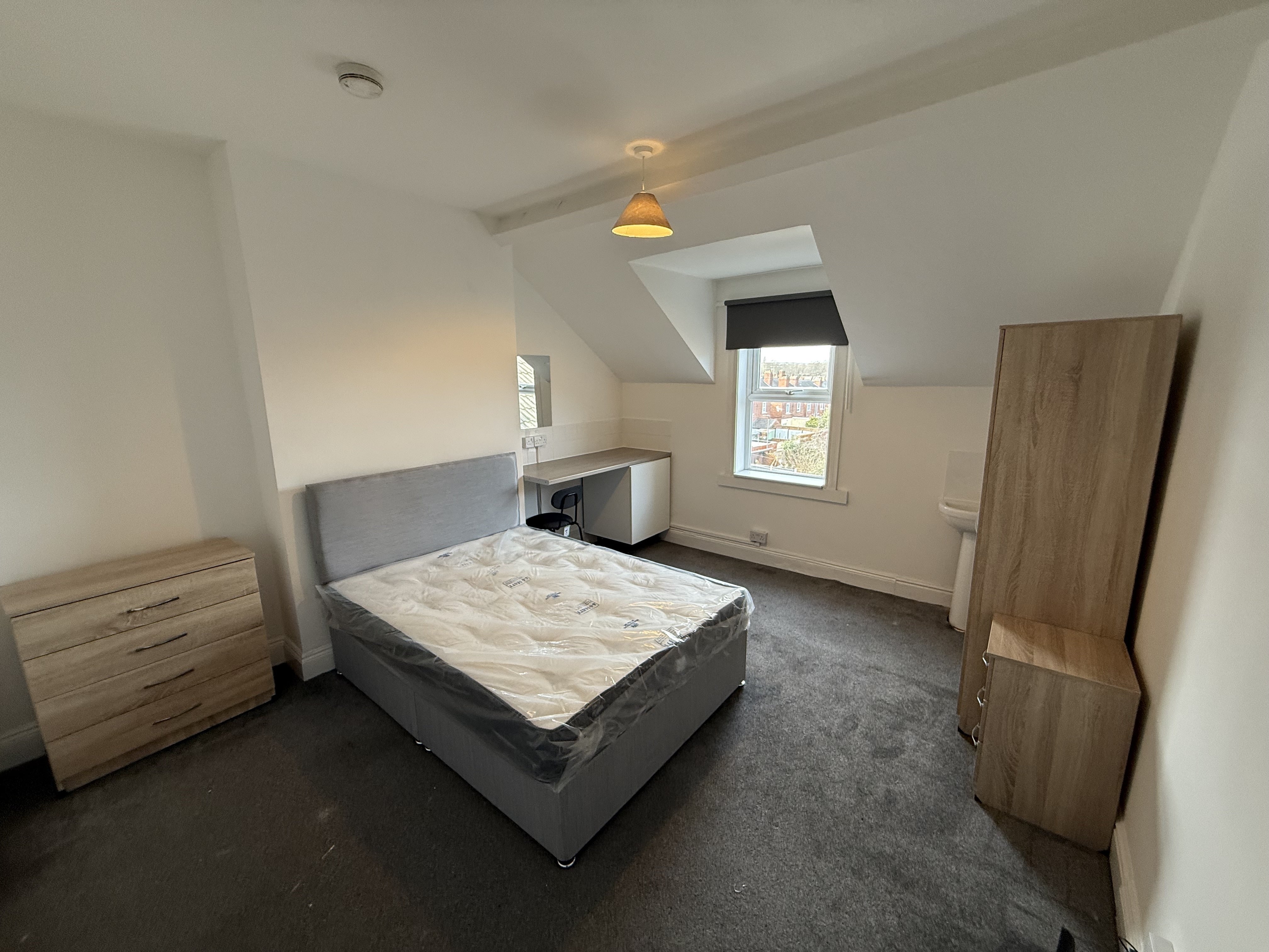 Room Balby Road in Doncaster