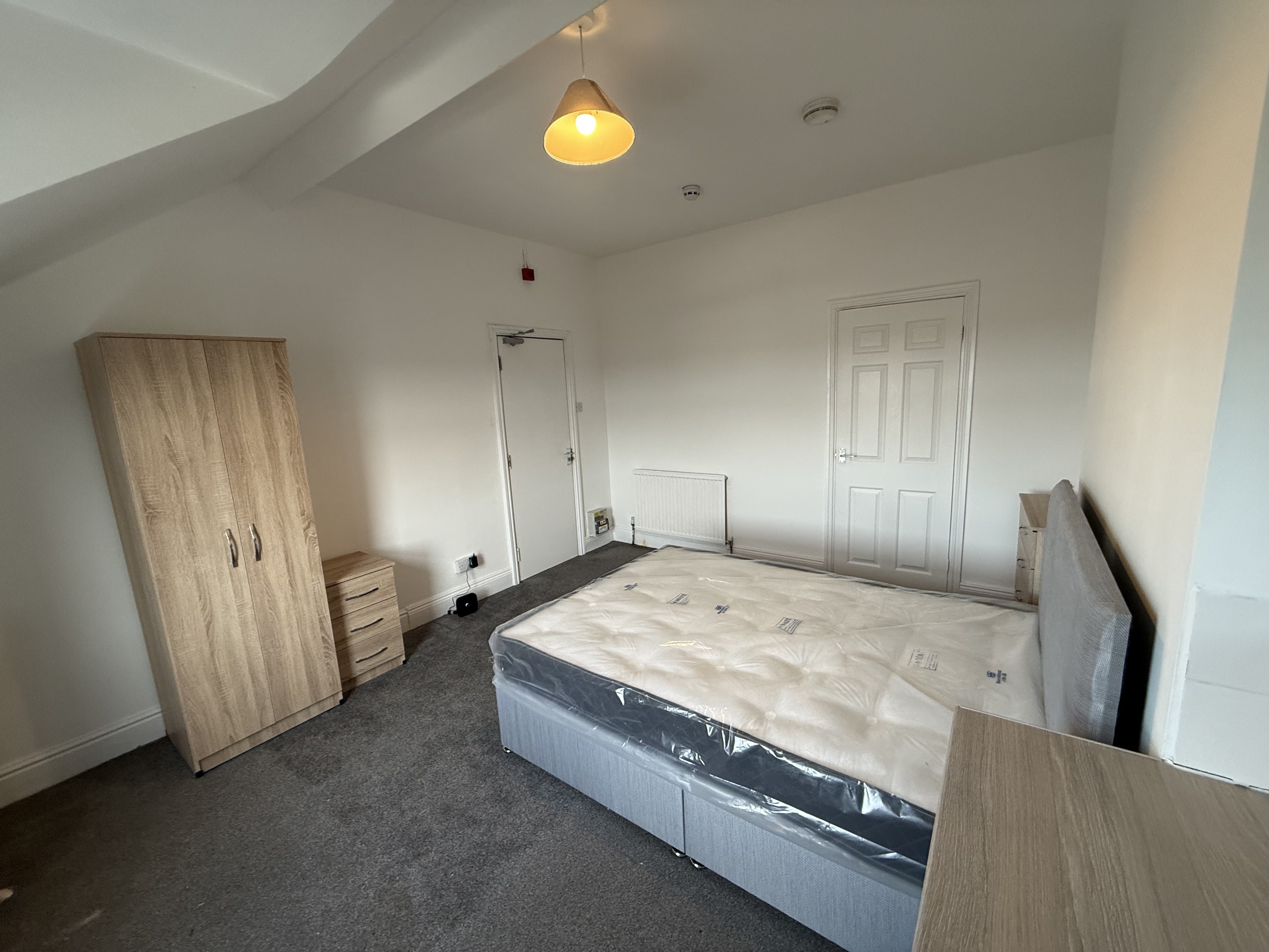 Room Balby Road in Doncaster