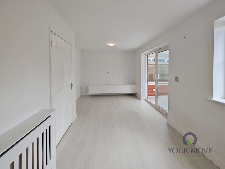 House Blandford Close in Stoke-on-Trent