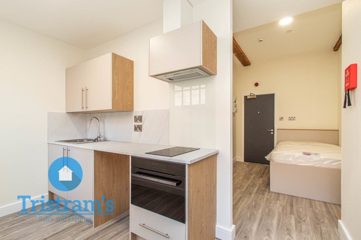 Room Longden Street in Nottingham