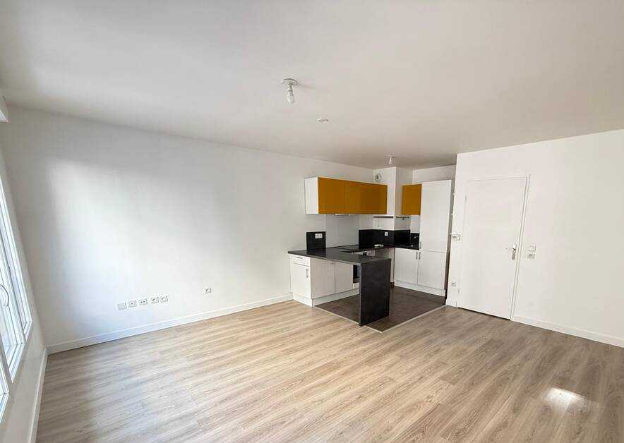 Flat Rue Charles Nodier in Pantin