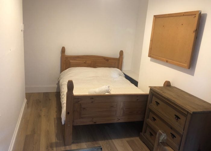Room Talbot Road in Portsmouth