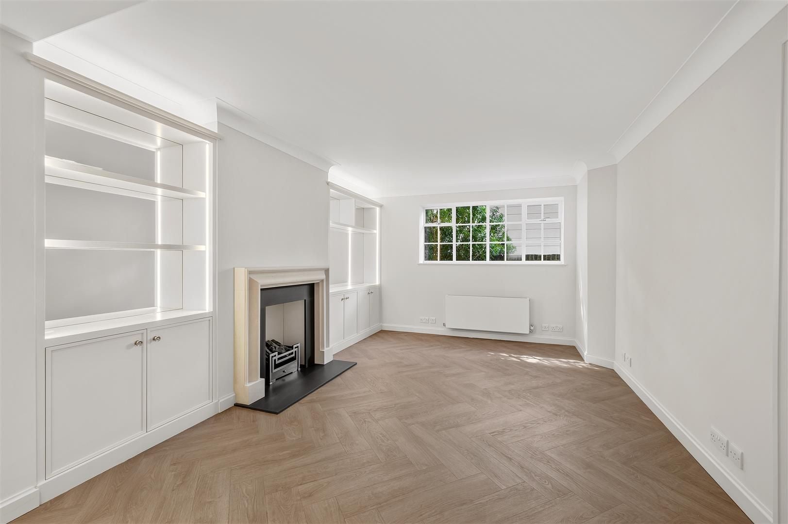 Flat Douro Place in Greater London