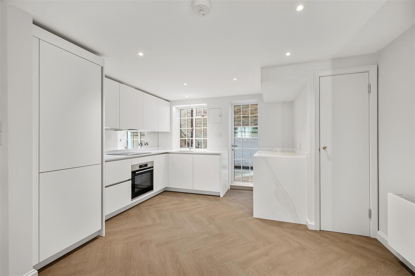 Flat Douro Place in Greater London