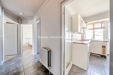 Flat Streatham Common North in Greater London