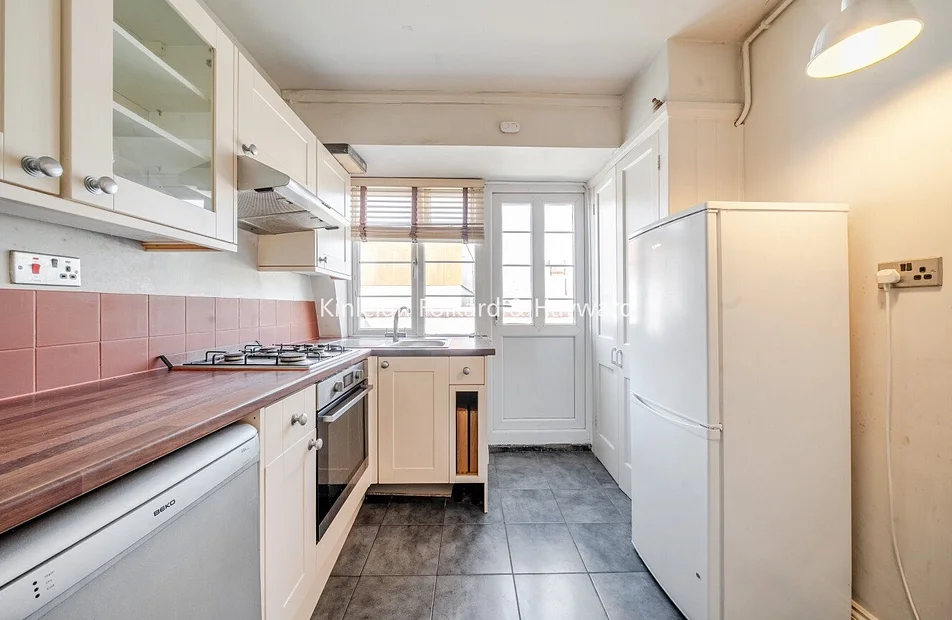 Flat Streatham Common North in Greater London