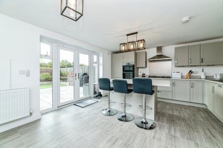House Fairstone in Greenham