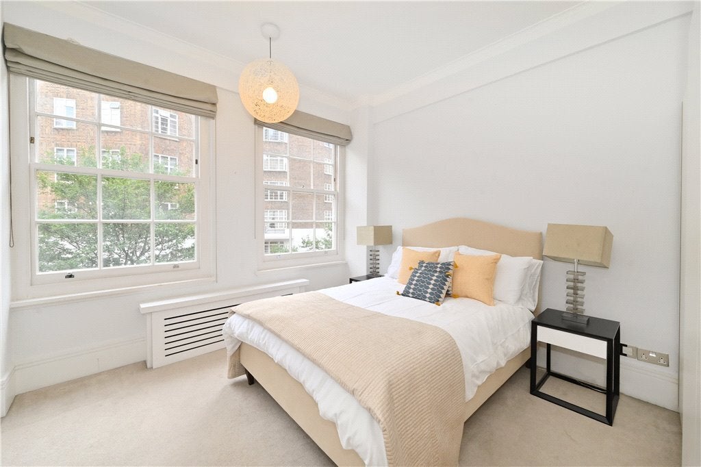 Flat Seymour Place in City of Westminster