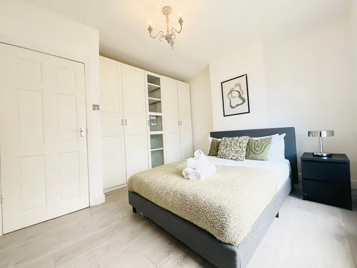 Flat Malvern Road in Greater London