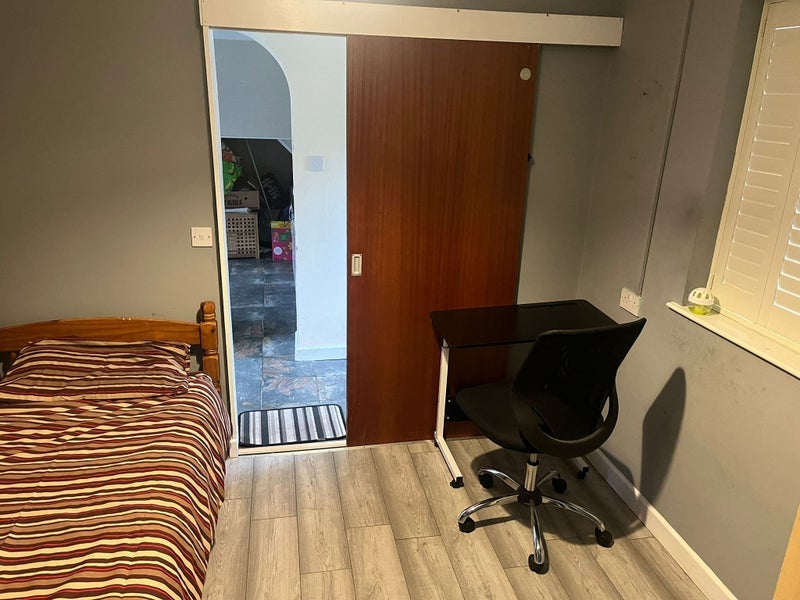 Room Widecombe Lane in Nottingham