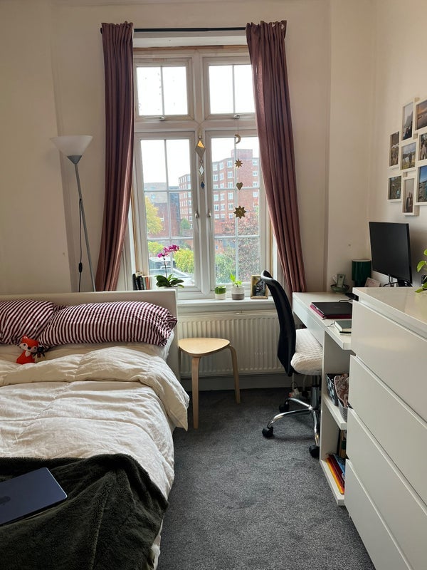Room Stock Orchard Crescent in Greater London