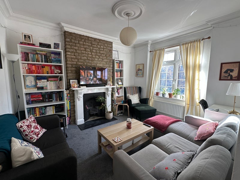 Room Stock Orchard Crescent in Greater London