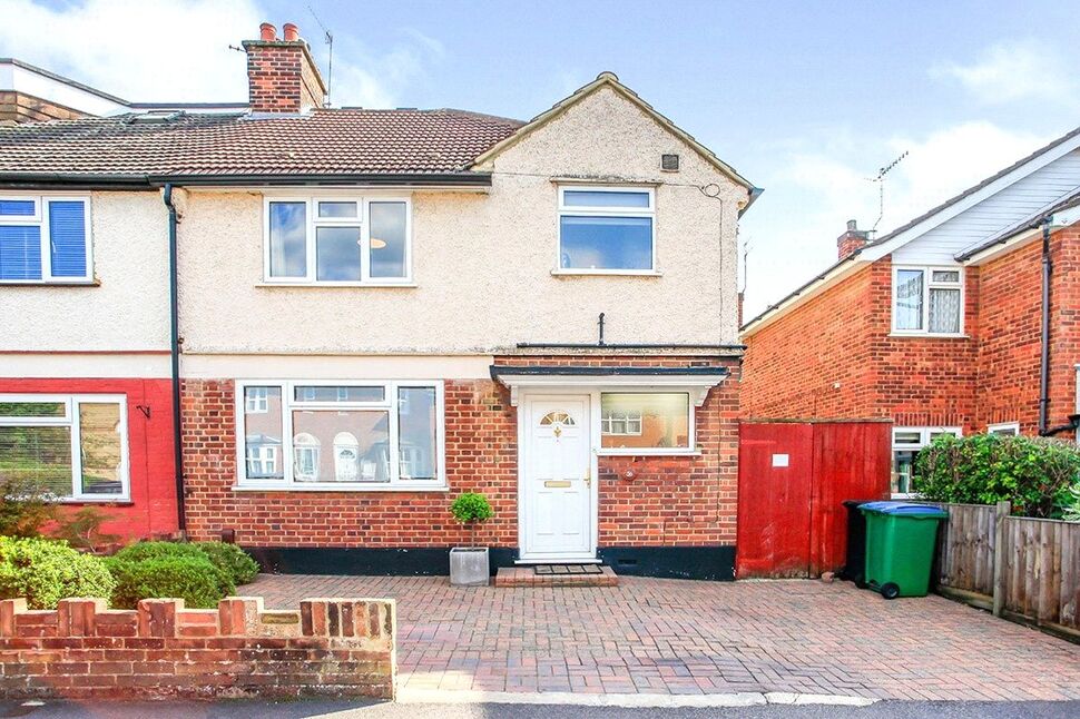 House King George's Avenue in Watford