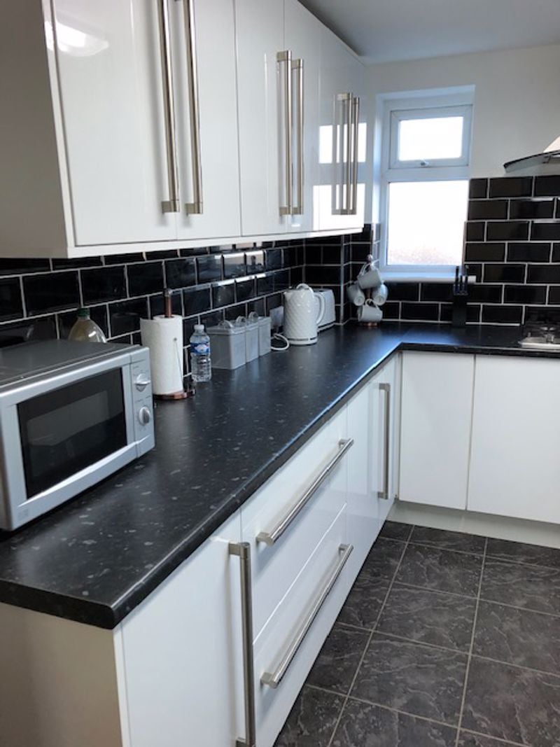 Room Halliwell Road in Bolton