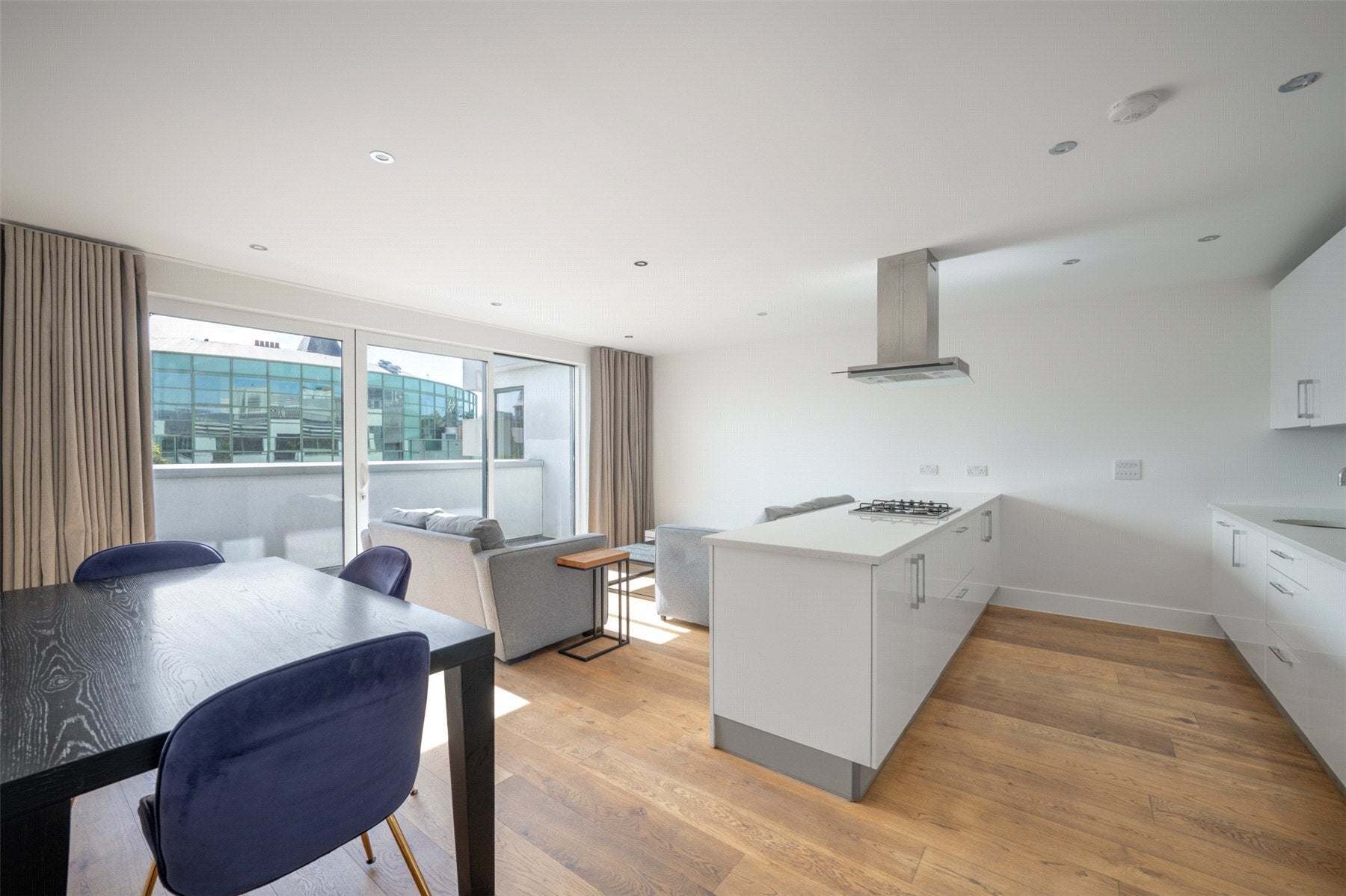 Flat Jamestown Road in London
