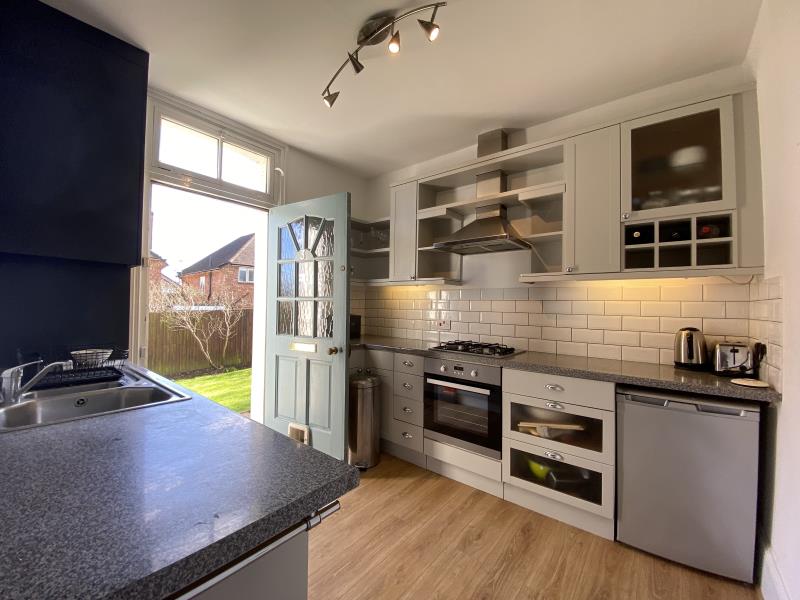 Flat Grange Road in Guildford