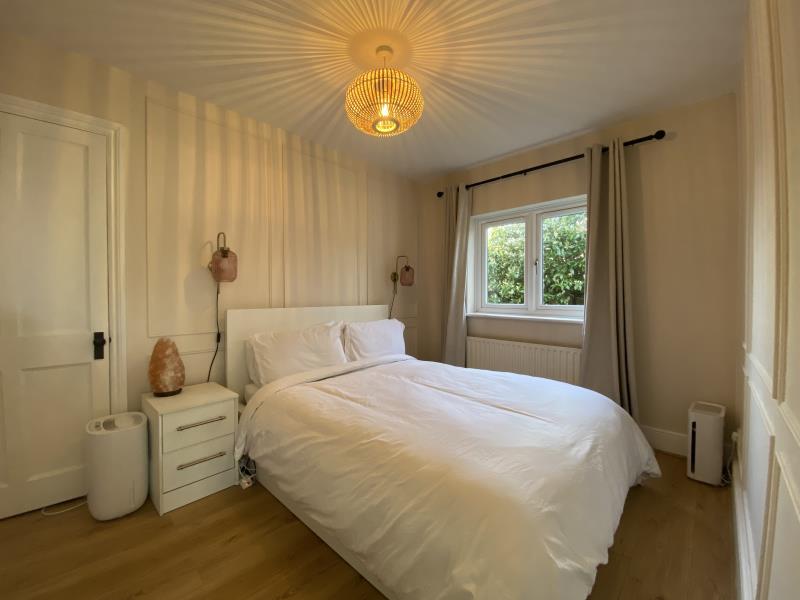 Flat Grange Road in Guildford