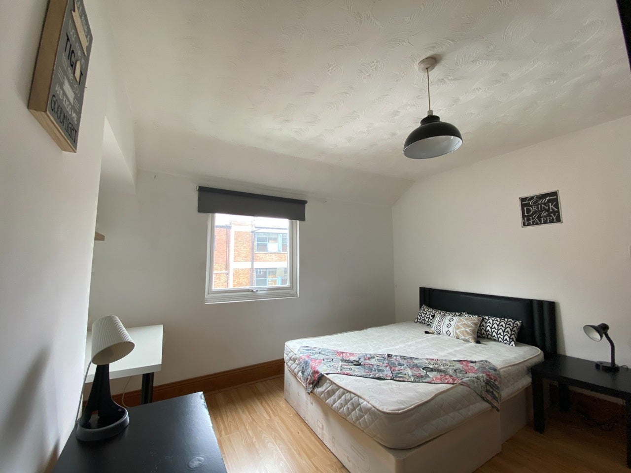 Flat Humberstone Gate in Leicester