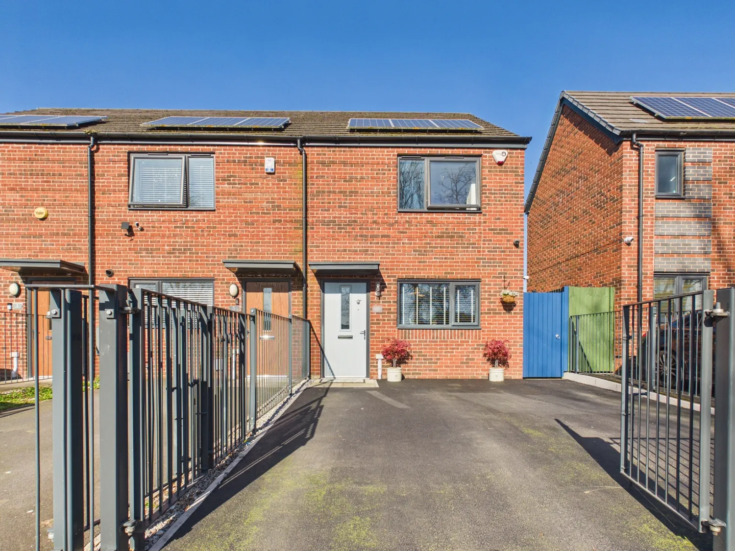House Wenlock Way in Manchester