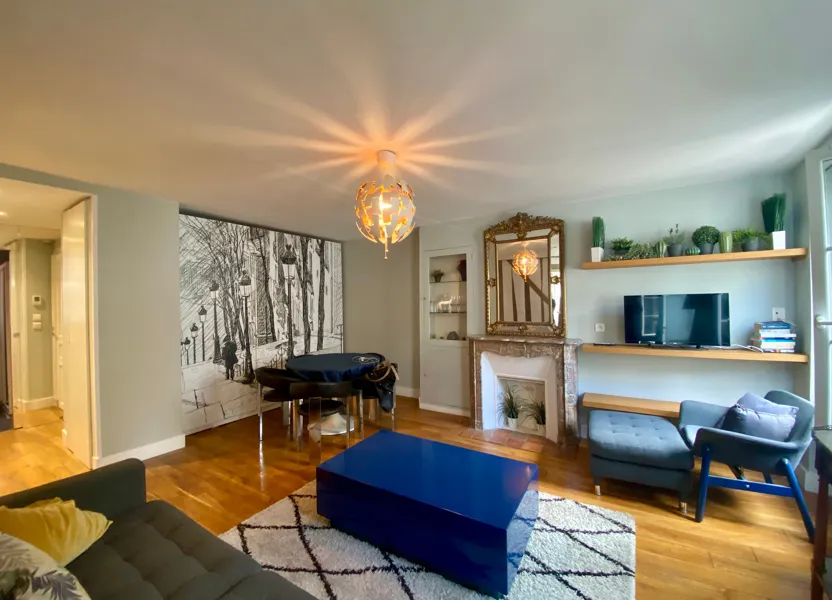 Appartement Rue Feutrier à Paris