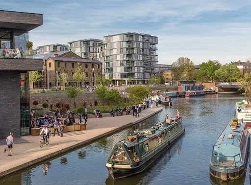Flat York Way in Greater London