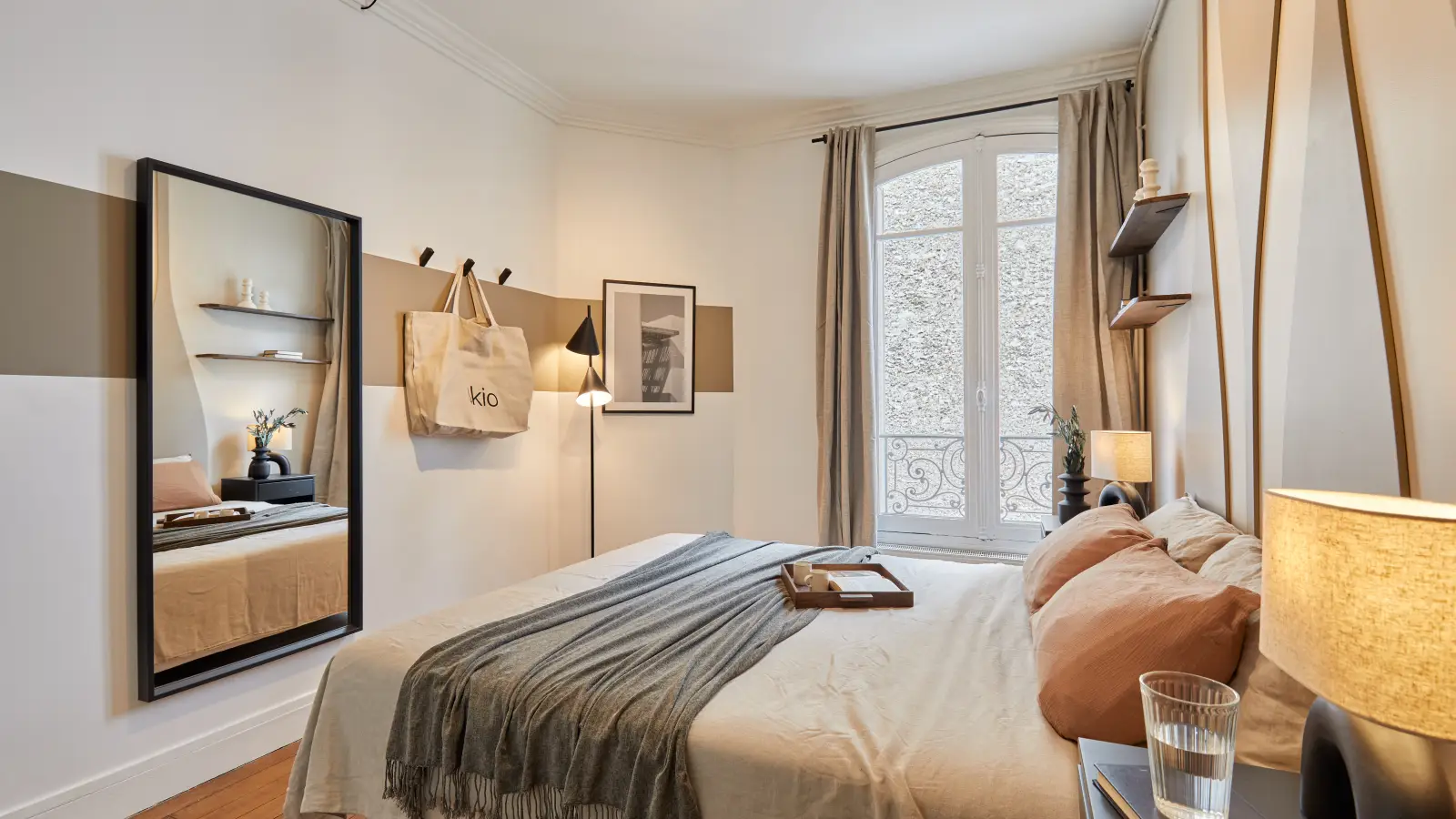 Flat Avenue Beaucour in Paris