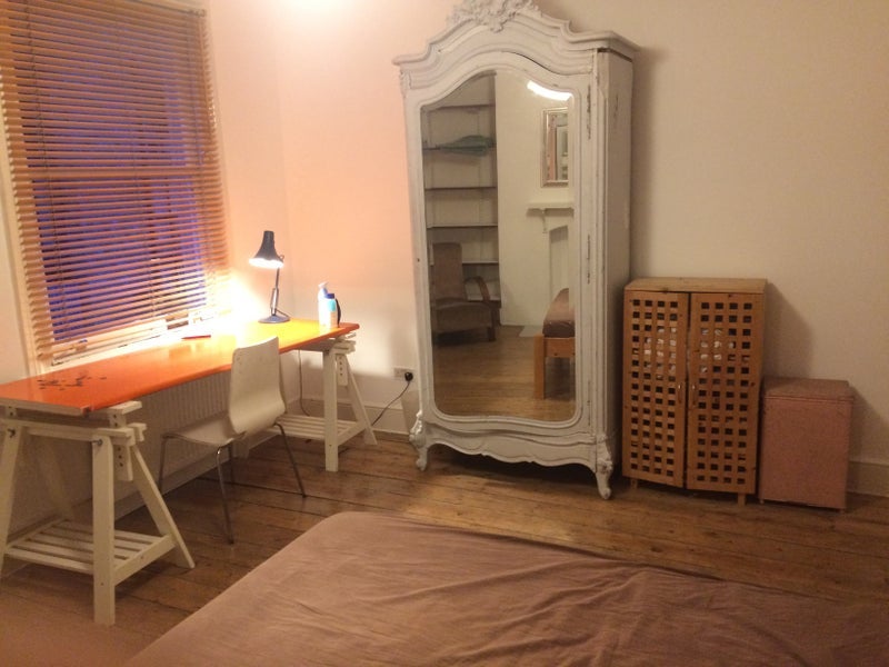 Room Albany Mews in Greater London