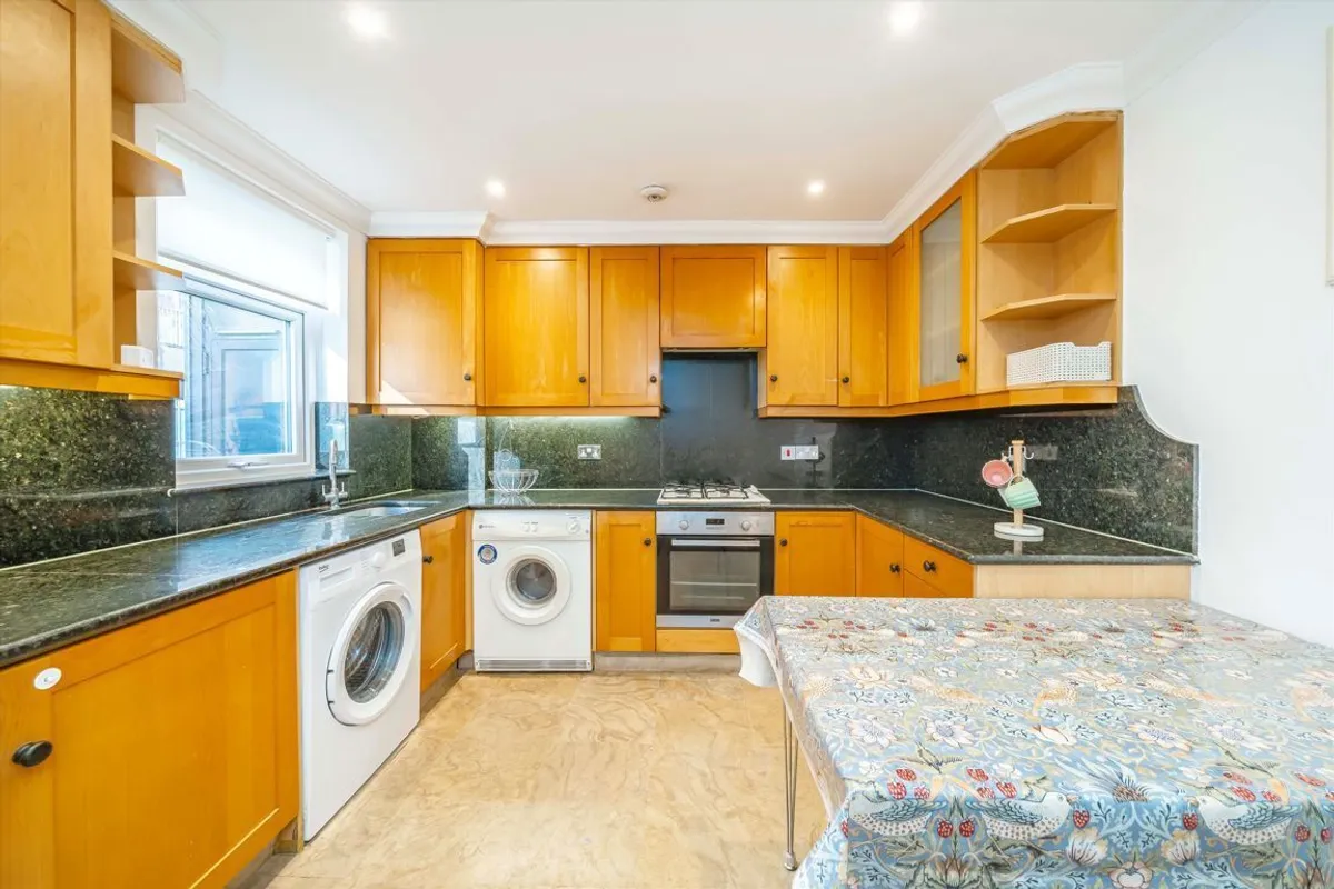 House Warple Way in Greater London