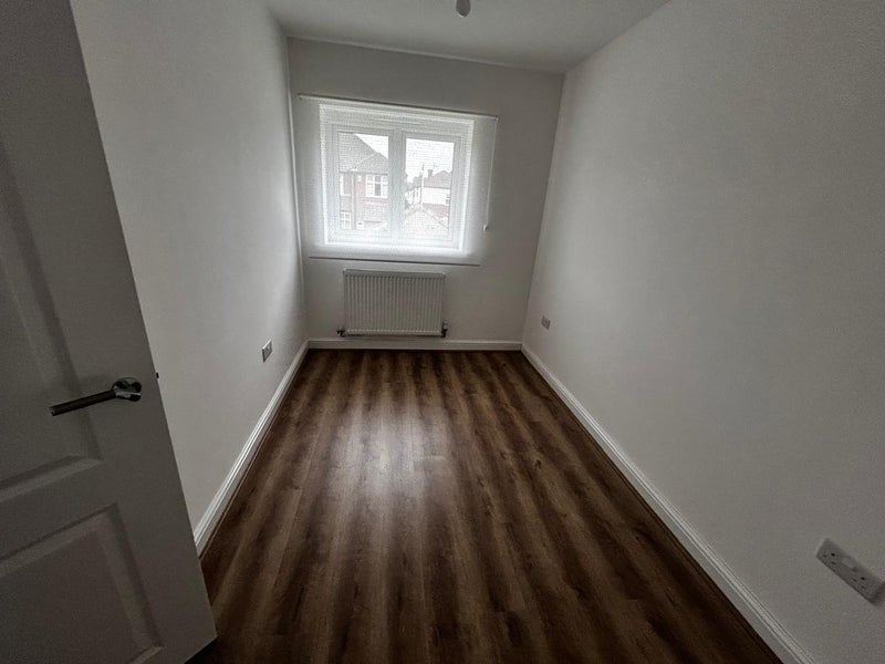 Room Albany Road in Manchester
