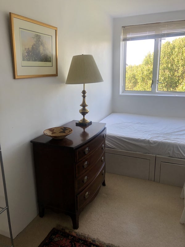 Room Mile End Road in Greater London