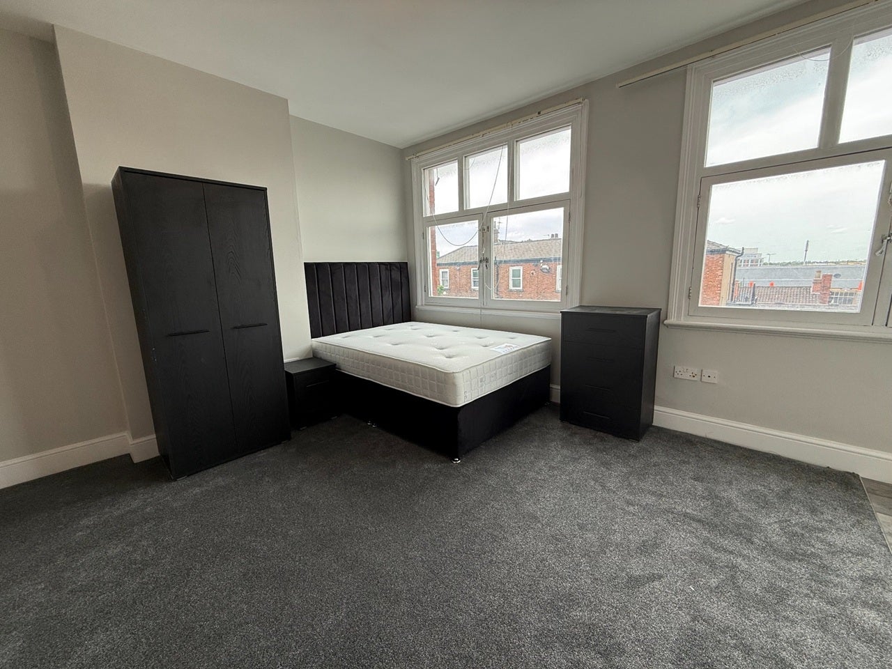 Room Silver Street in Doncaster